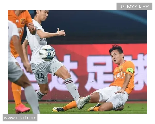 河北华夏迎战武汉卓尔力争主场胜利展现球队实力与斗志