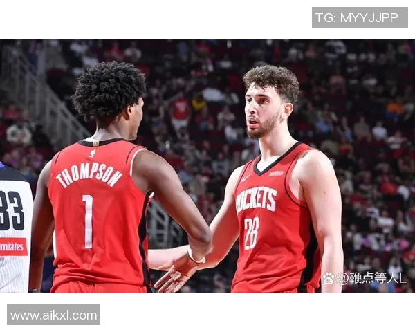 火箭与勇士季后赛第四场对决精彩回顾与赛后分析 火箭与勇士季后赛第四场对决精彩回顾与赛后分析